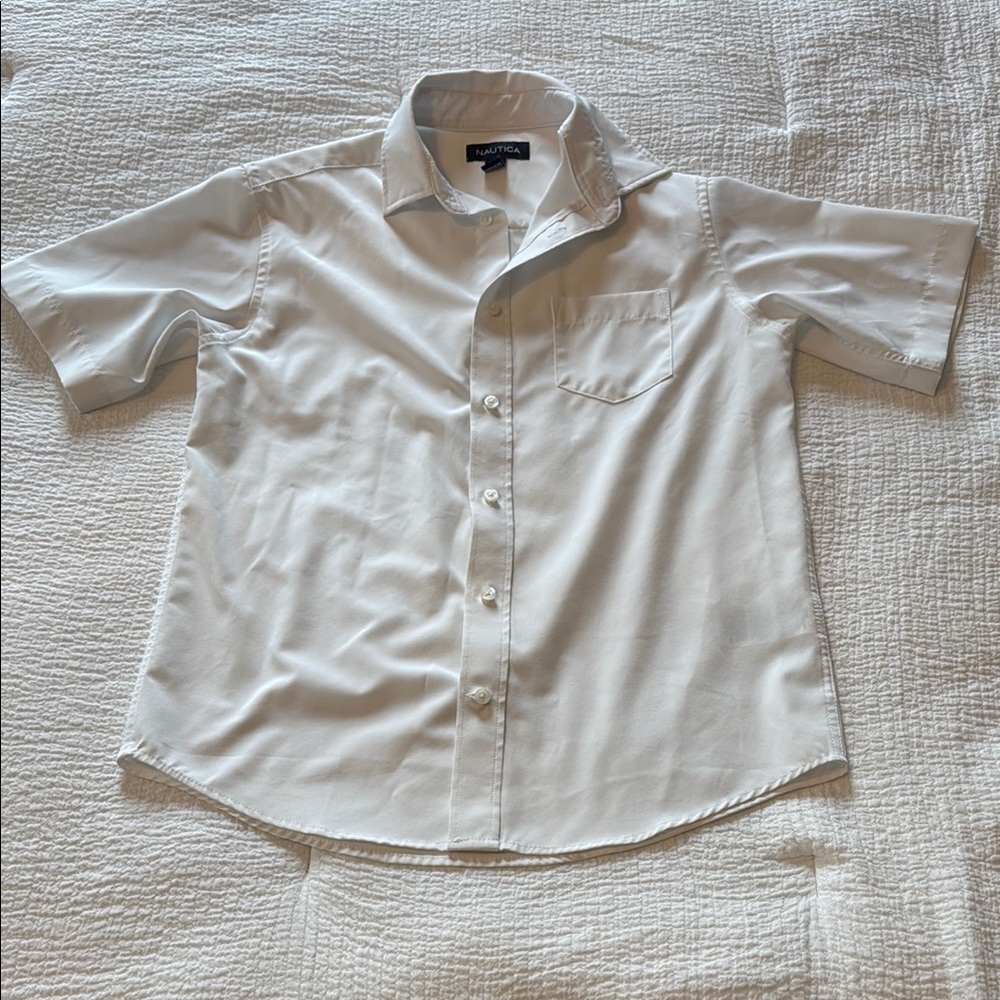 2 Nautica Boys White & Deep Navy Casual Stretch Button Down Shirt Short Sleeve